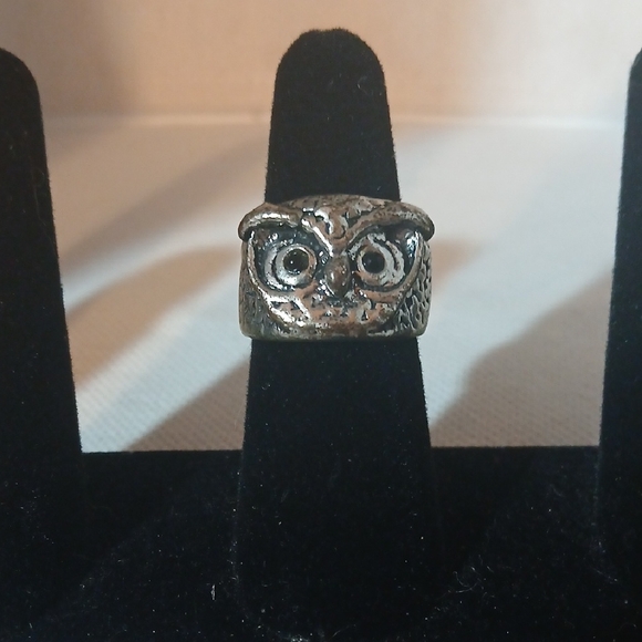 Jewelry - Silver Owl Ring Vintage